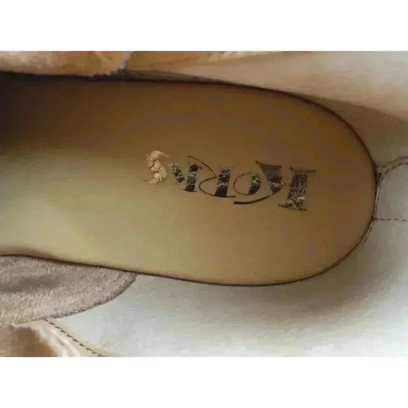 KORKS Womens Maldon tan Suede Ankle Almond Toe Booties Shoes US 8M - Picture 3 of 9